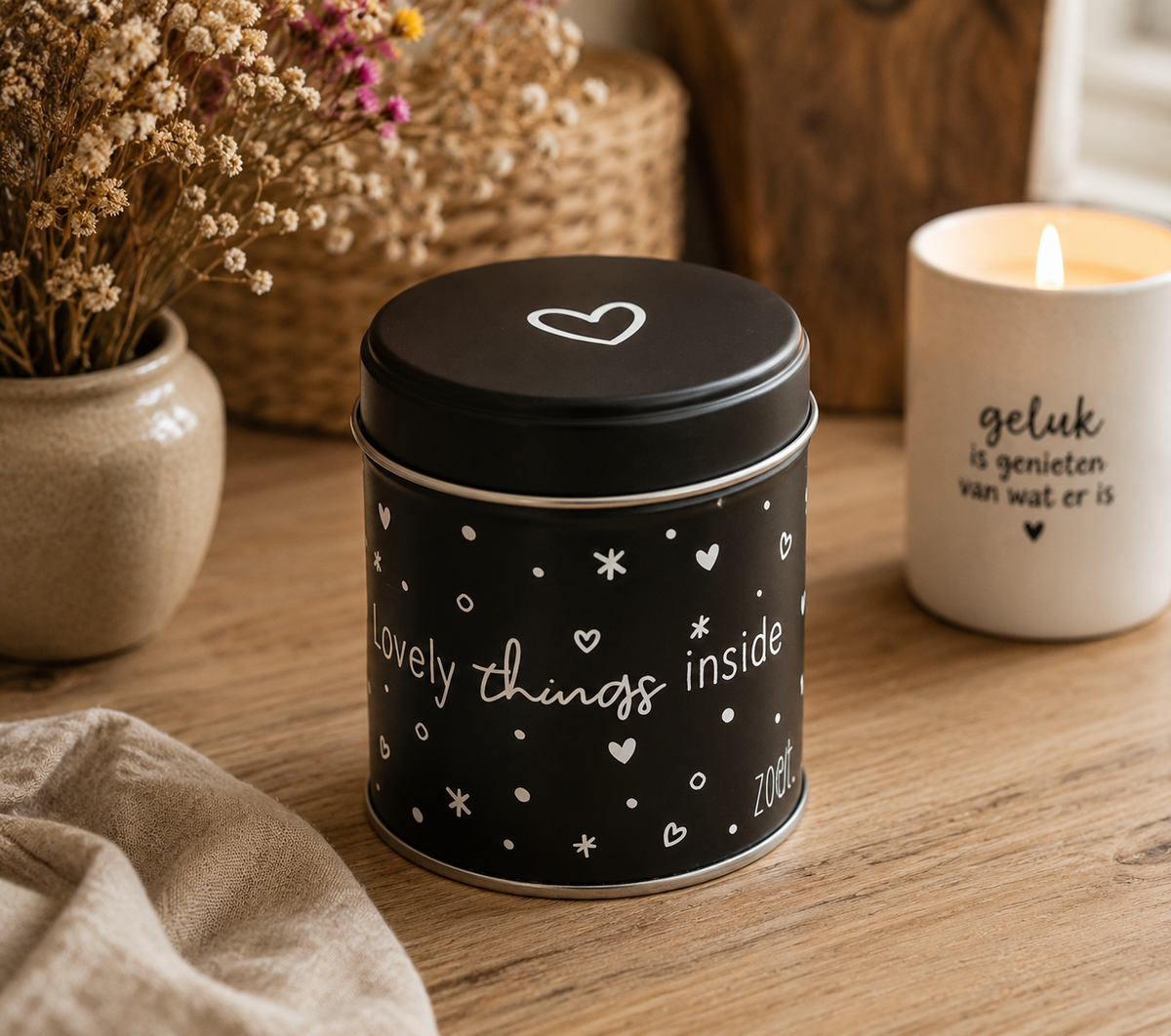 Cadeaublikje Lovely Things Inside | Zwart Bewaarblikje Met Hartje