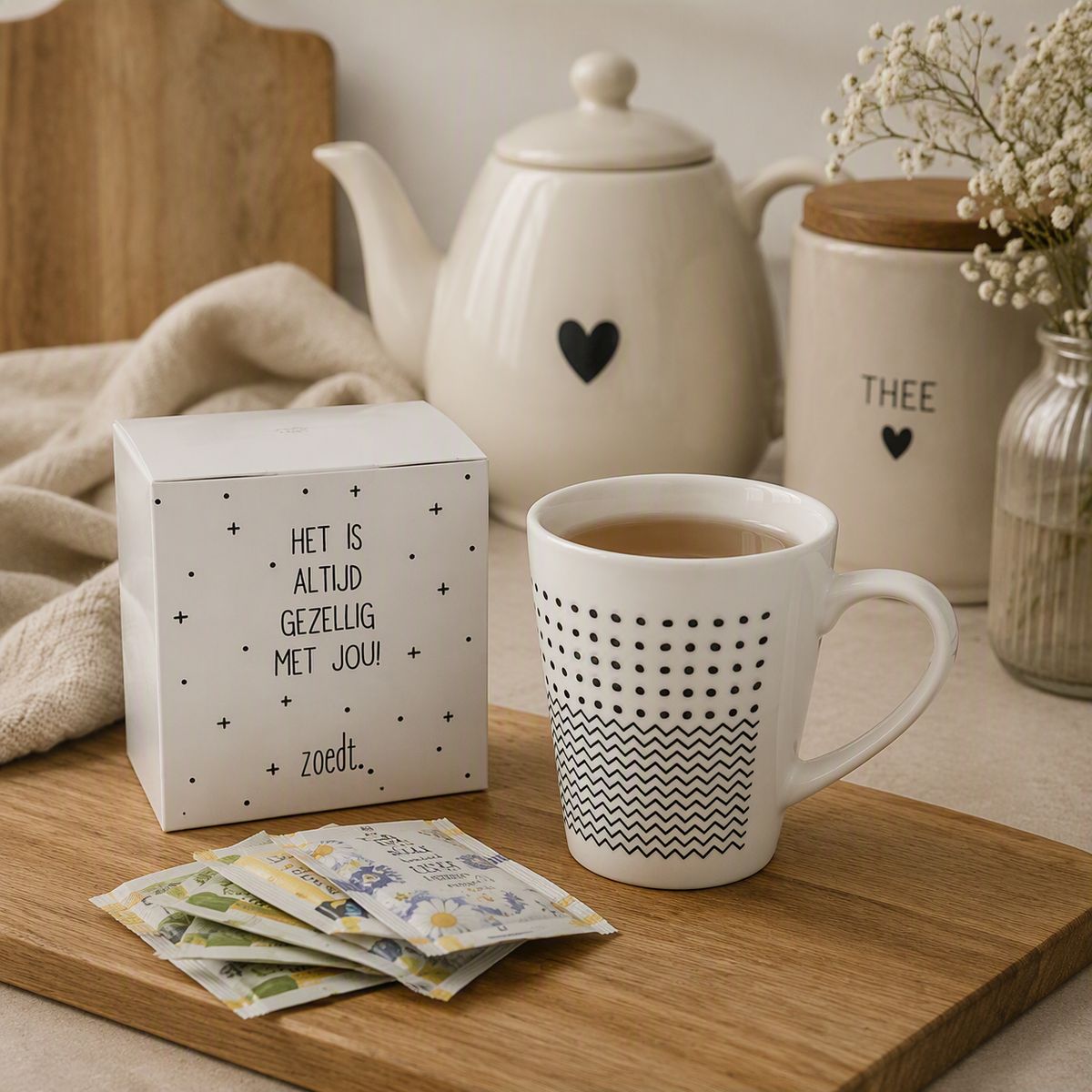 Cadeaupakket Het Is Altijd Gezellig Met Jou | Theemoment Cadeaupakket