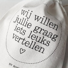 Afbeelding in Gallery-weergave laden, T-Shirt in zakje - "Wij zijn zwanger" - Lounge&Lifestyle