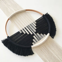 Afbeelding in Gallery-weergave laden, Geometrische wandhanger - Gebroken wit/ zwart 2 - Lounge&Lifestyle