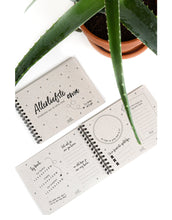 Afbeelding in Gallery-weergave laden, Invulboekje - Allerliefste oma - Lounge&Lifestyle