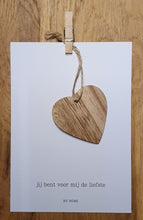 Afbeelding in Gallery-weergave laden, Kaart met hart hanger - Jij bent voor mij de liefste - Lounge&amp;Lifestyle
