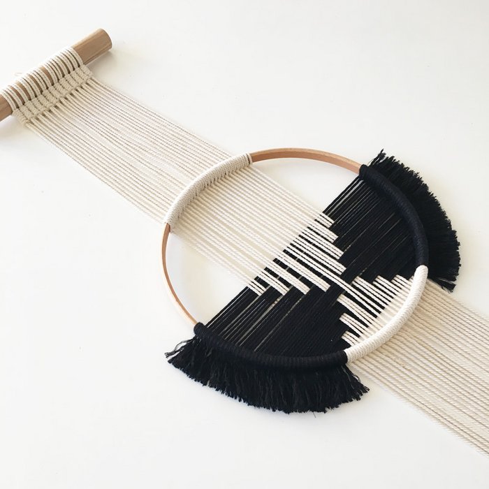 Geometrische wandhanger - Gebroken wit/ zwart 2 - Lounge&Lifestyle
